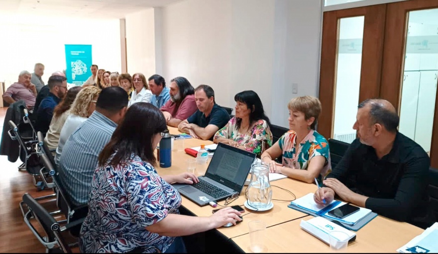 Provincia acordó un nuevo aumento con estatales y docentes – Casares Online